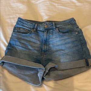 Forever 21 Blue Jean Shorts High-Waisted Cuffed